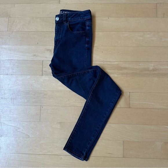 American Eagle Jeans - Hi-Rise Jegging - Size 2 LONG - Picture 4 of 6